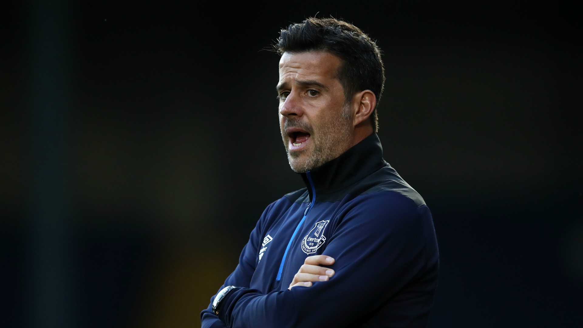 守转换中扮 守转换中扮